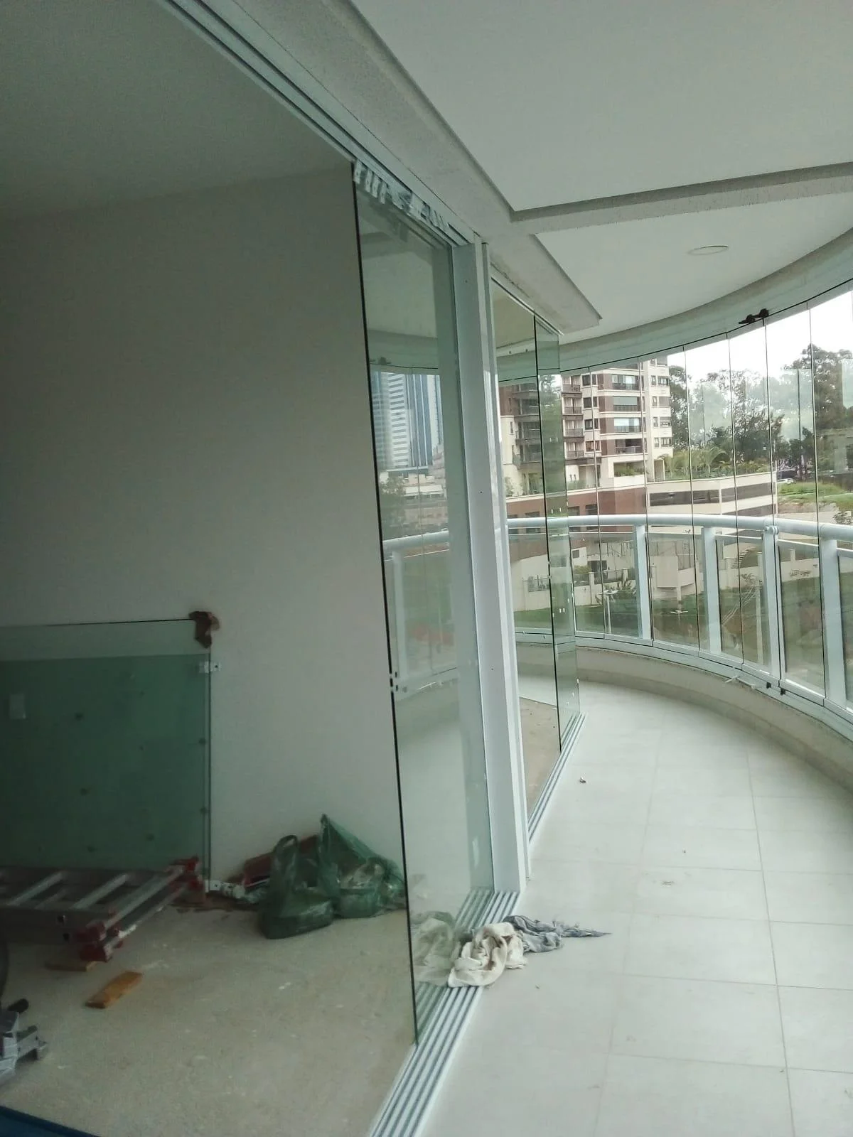 Fechamento — Structta Esquadrias de Alumínio
