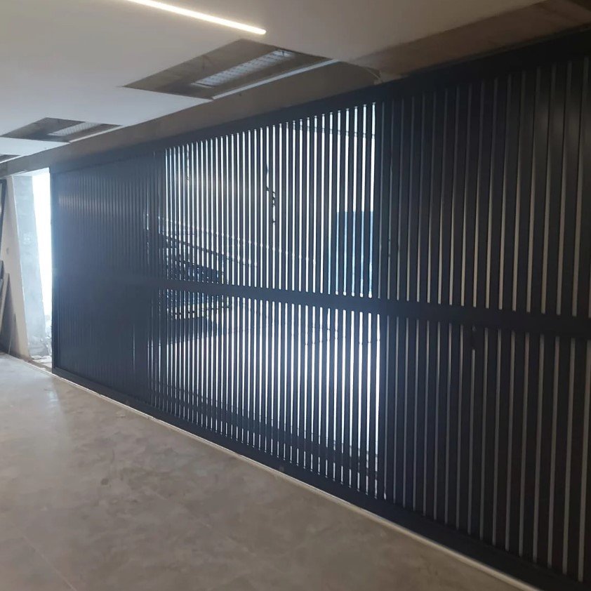 Portão de alumínio — Structta Esquadrias de Alumínio
